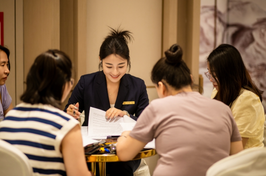 案例分享丨万达酒店集团旗下阳信万达美华酒店5D全息光影婚礼秀引爆全城(图2)