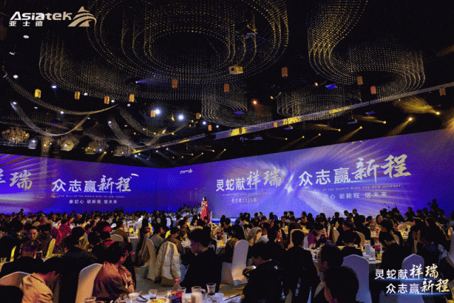 火爆出圈！石代科技《梦回大唐》5D全息婚礼秀+“源起华夏”VR大空间亮相深圳婚博会，战略样板店粤洲宴成网红标杆(图6)